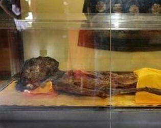 龙袍干尸（北京唯一一具挖掘出土的干尸）
