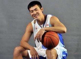丁锦辉（中国男篮职业运动员）