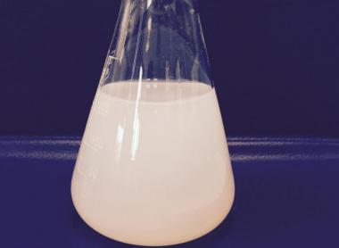 抛光液（不含任何硫、磷、氯添加剂的水溶性抛光剂）