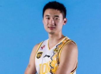 李京龙（中国篮球运动员）