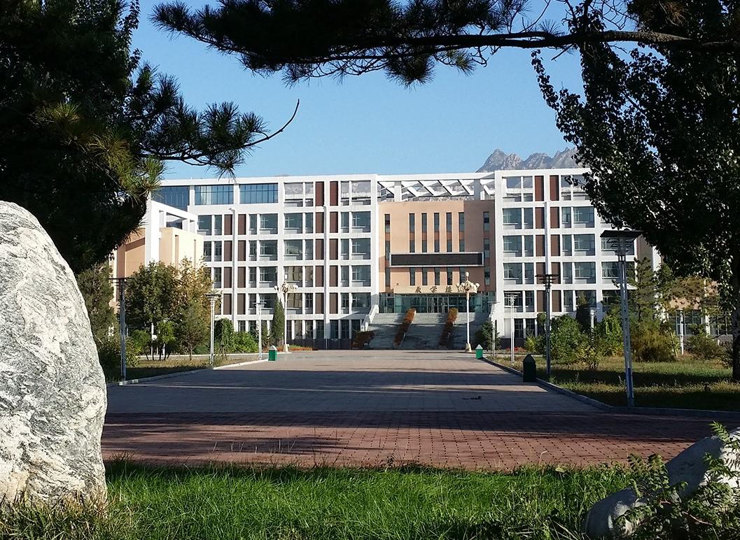 内蒙古农业大学职业技术学院（以培养高等职业技术应用型专门人才为主）