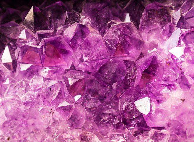 紫晶（紫色水晶）