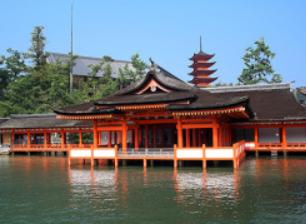 神社（日本宗教建筑中最古老的类型）