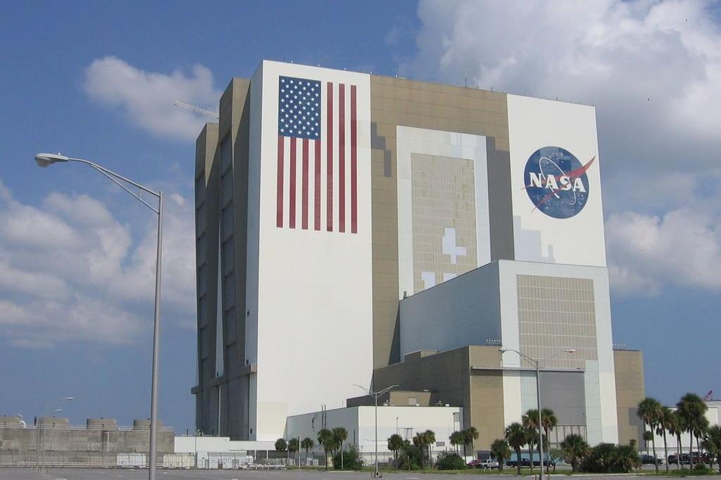 肯尼迪航天中心（美国佛罗里达州境内航天中心）